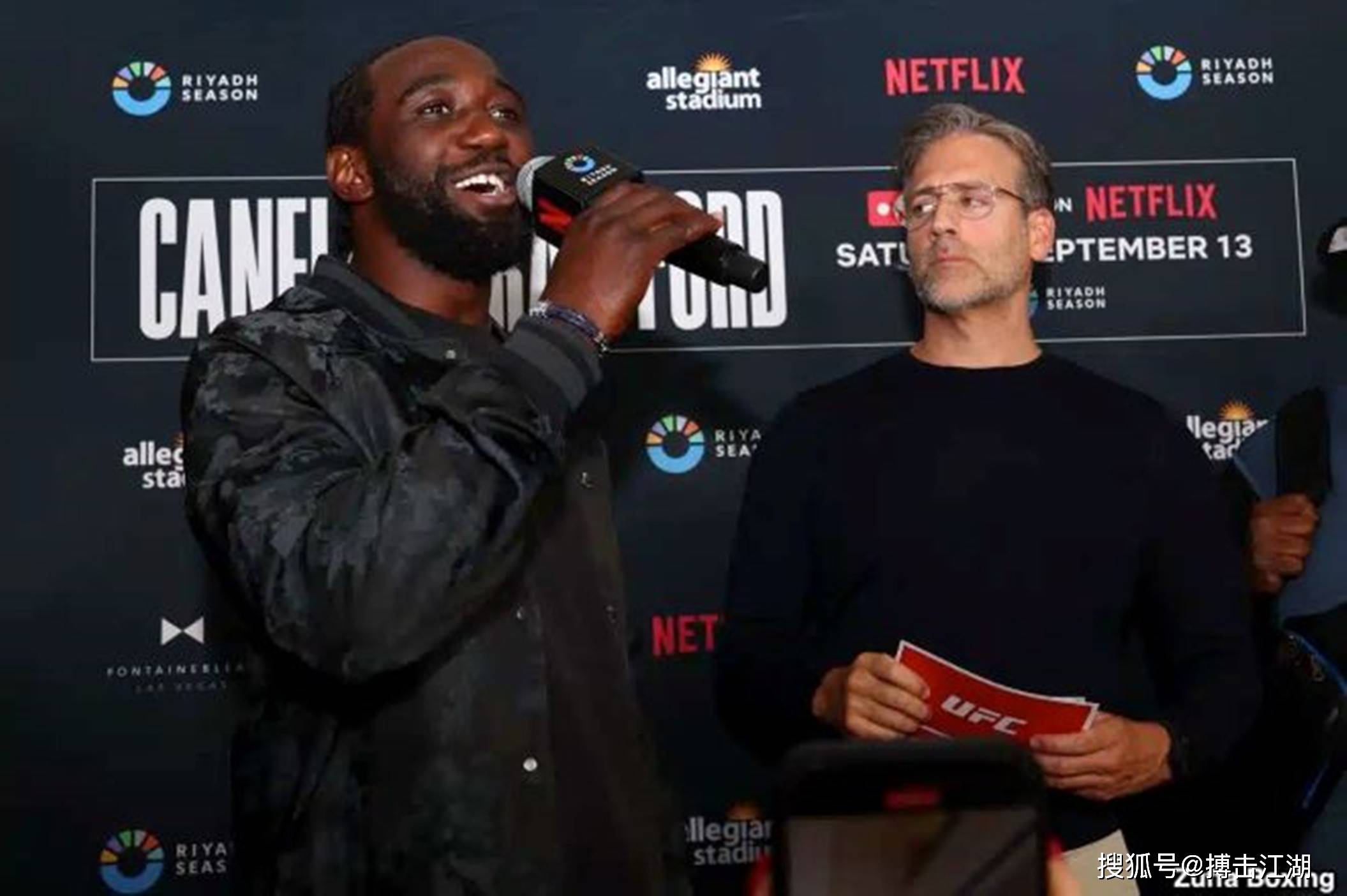 拳击选手爆冷获胜，专家预测失准