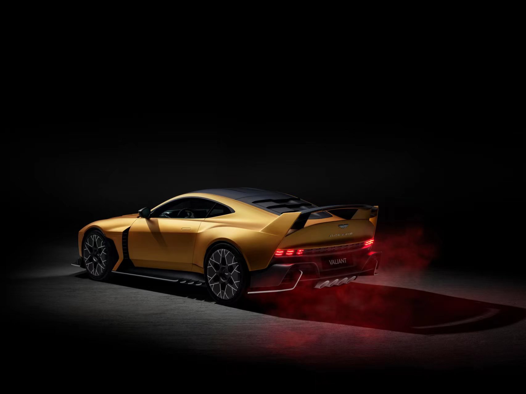 开云体育-红牛车队碾压阿斯顿马丁，阿隆索状态火热的简单介绍