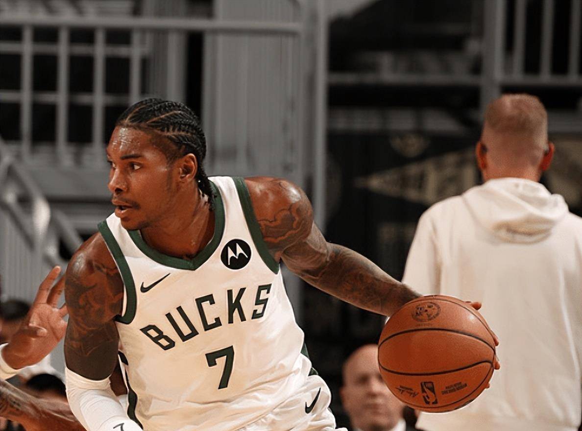 开云sport-雄鹿轻取公牛，武切维奇高光表现