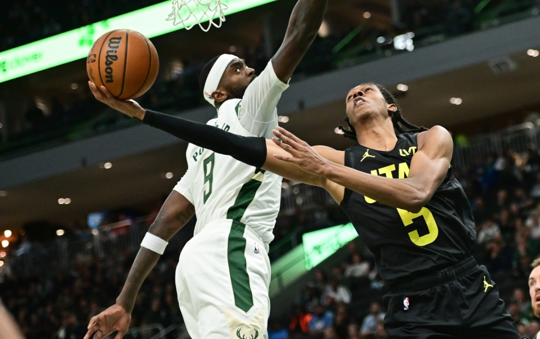 包含雄鹿轻取步行者，利拉德统治全场的词条