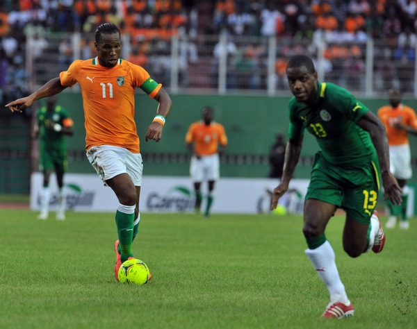 塞内加尔逆转丹麦,库尔图瓦惊艳四座 塞内加尔逆转丹麦,库尔图瓦惊艳四座