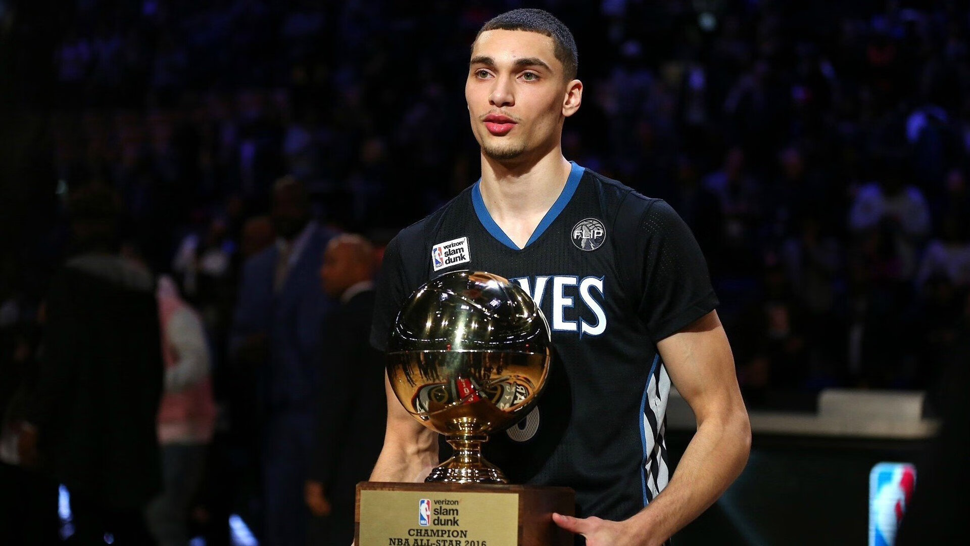 开云体育中国-关键先生布伦森闪耀时刻，深圳队力克北京队晋级下一轮