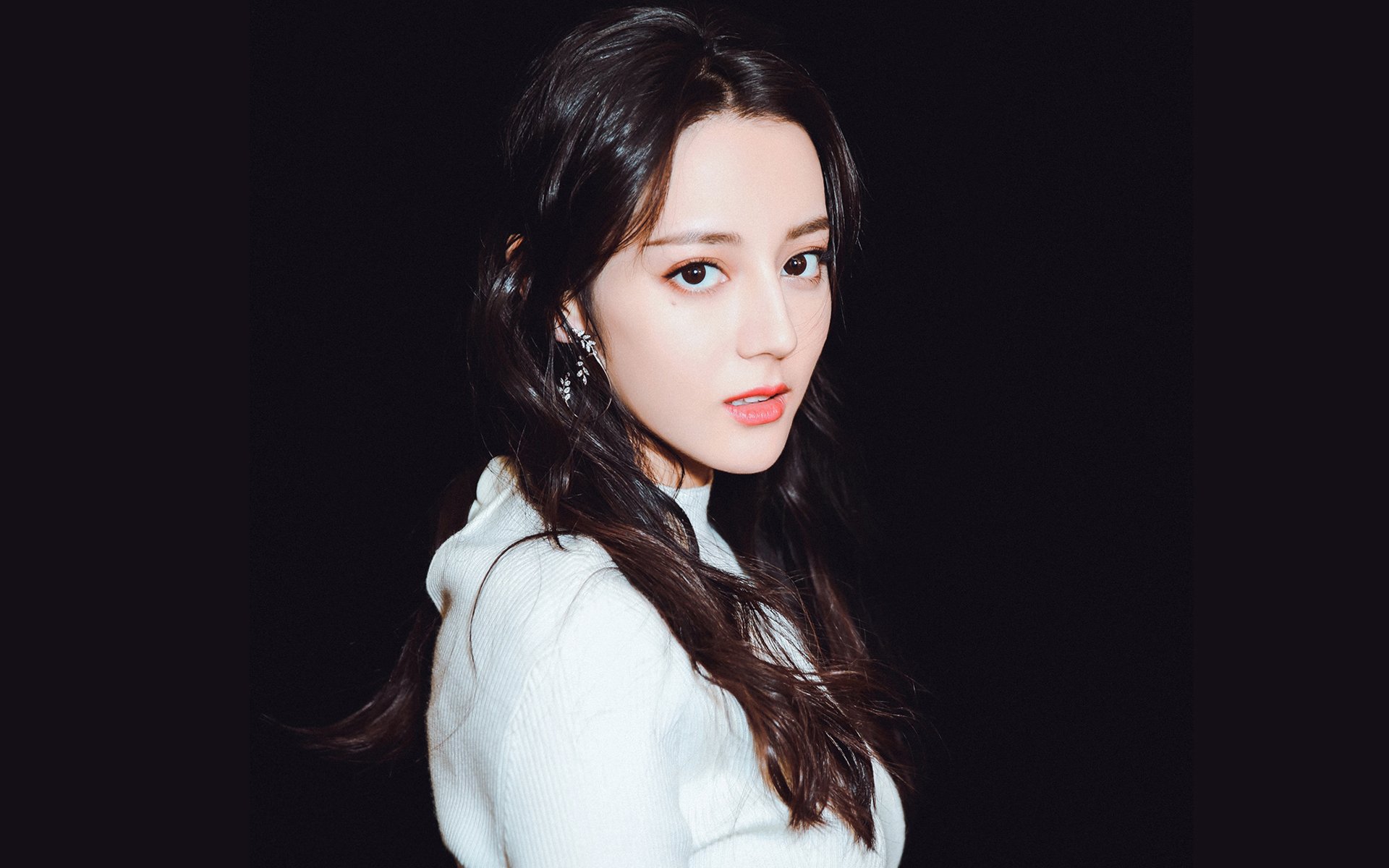 开云体育平台APP-跨越太平洋的对决，武切维奇爆发引领尼克斯战胜山西队