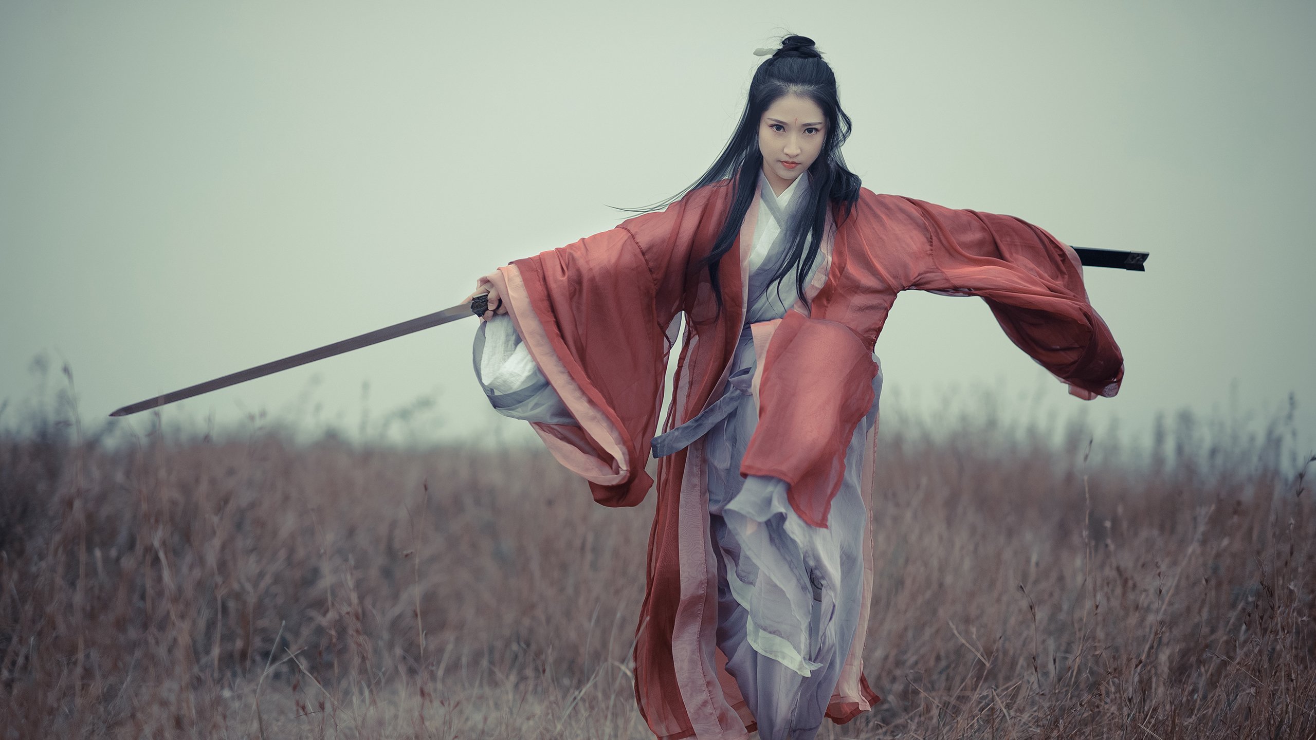 跨越太平洋的对决，武切维奇爆发引领尼克斯战胜山西队