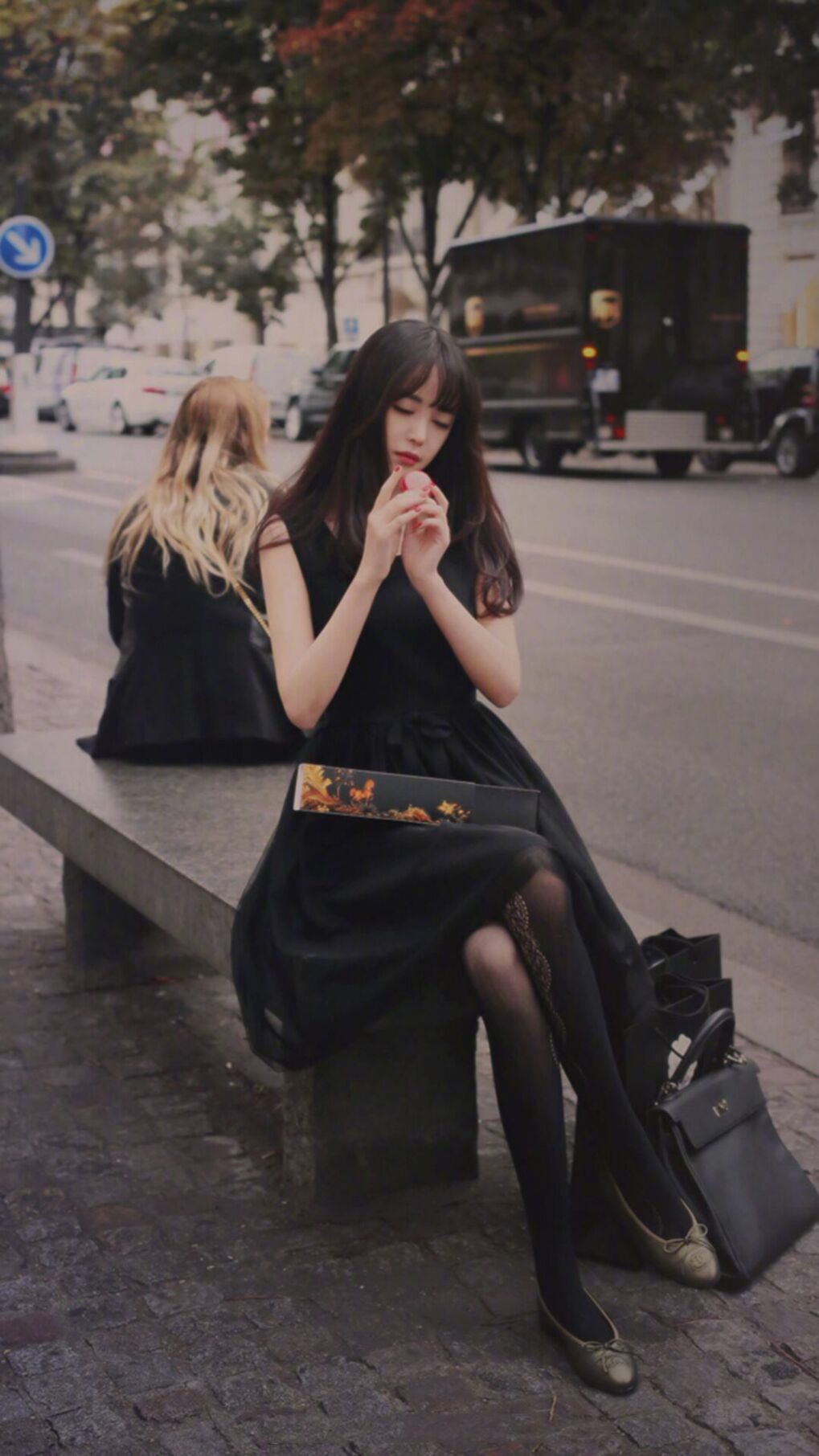 开云体育官网-钢铁防线撕裂红黑军团，多特蒙德青春风暴席卷圣西罗