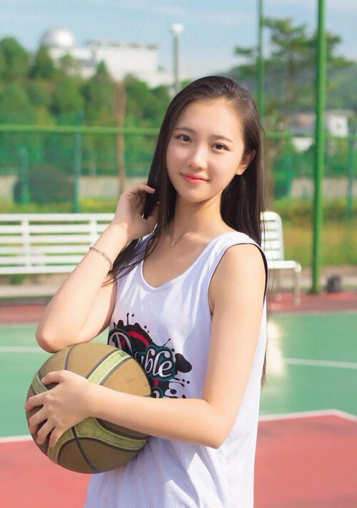 主，霍勒迪，今夜我们为你起立鼓掌